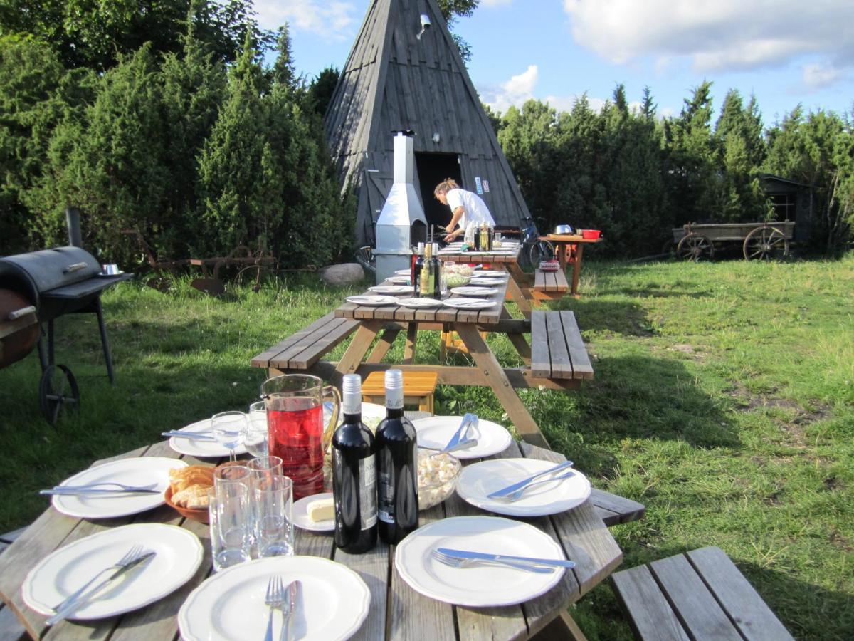 Pivarootsi Holiday Village 외부 사진