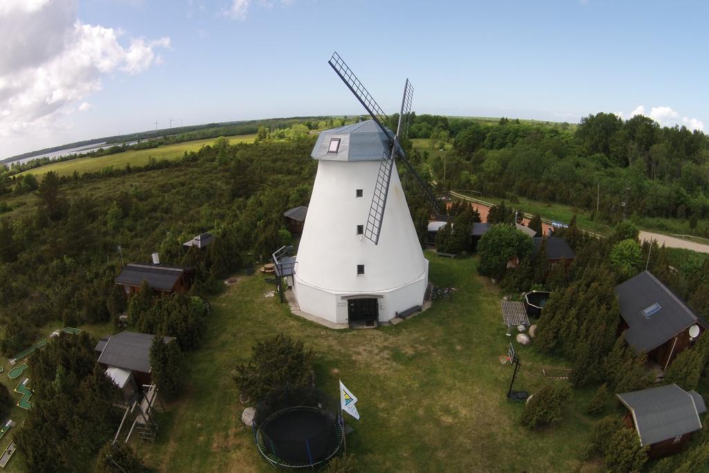 Pivarootsi Holiday Village 외부 사진